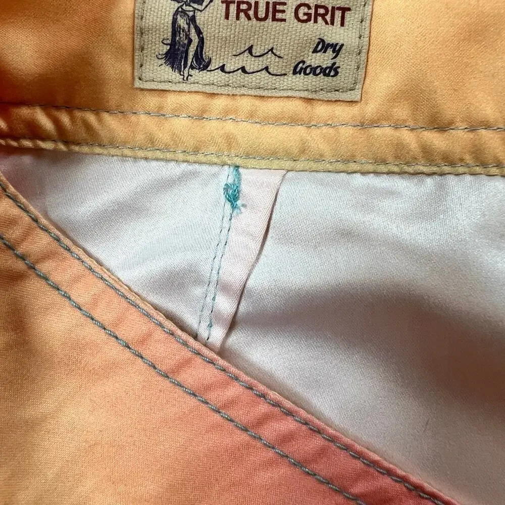 True Grit Board Shorts, Multicolors, Men's size 34,   NWT